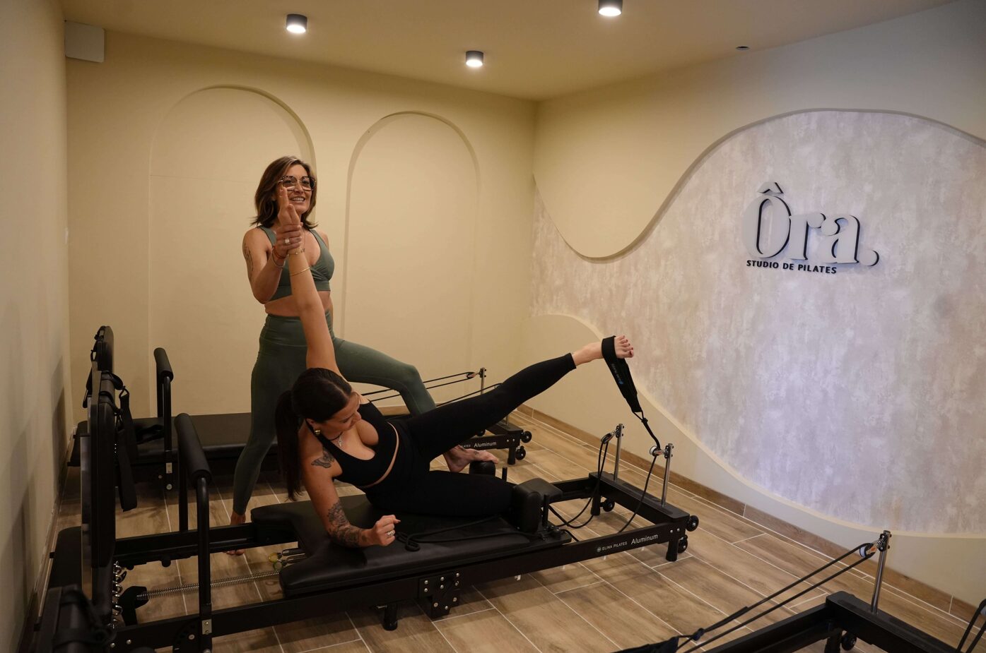 Séance de pilates reformer à Ôra Studio, coaching personnalisé pour femmes à Montpellier